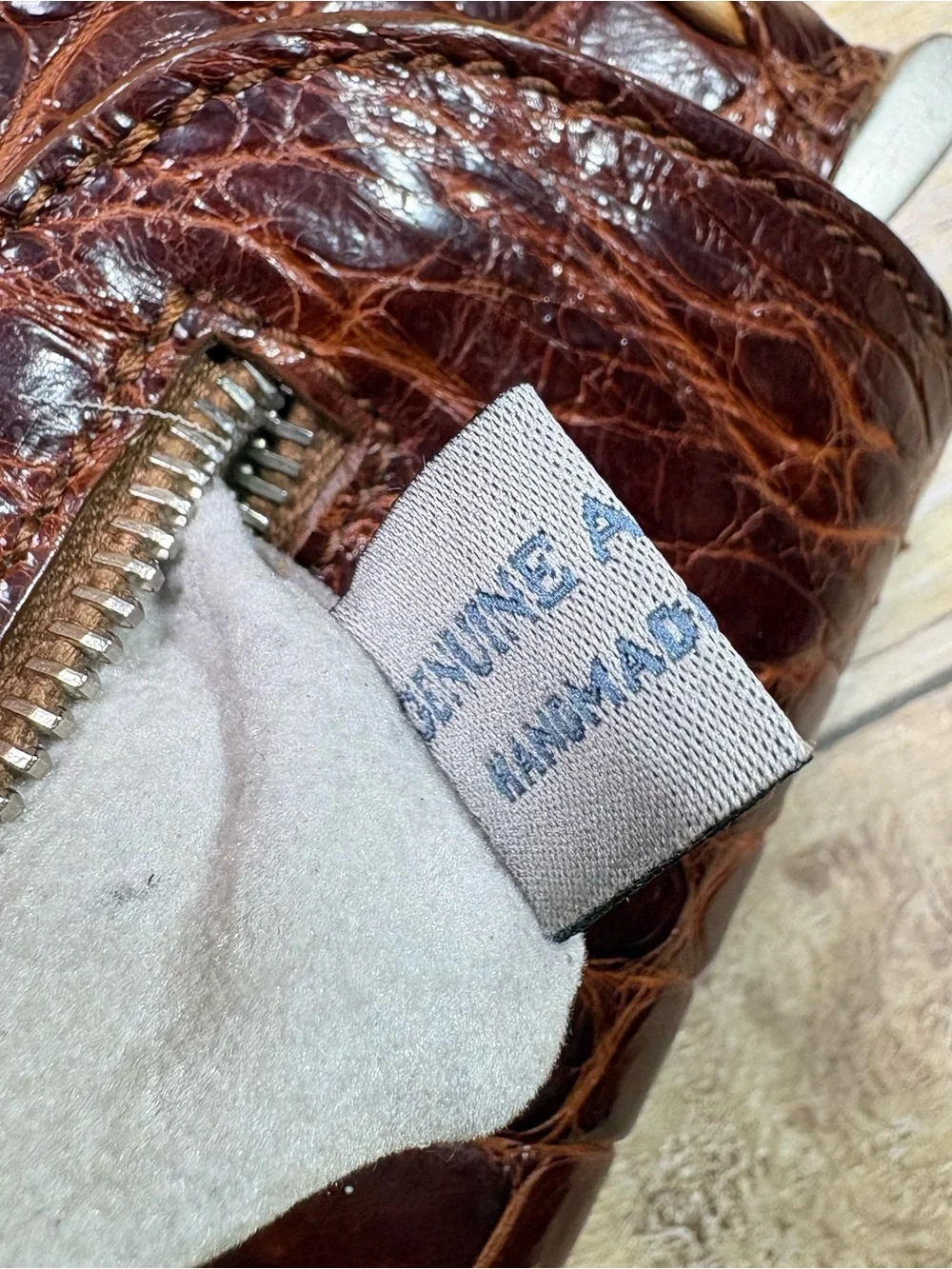 Brown Croc-Embossed Leather Crossbody Bag 100% real Alligator